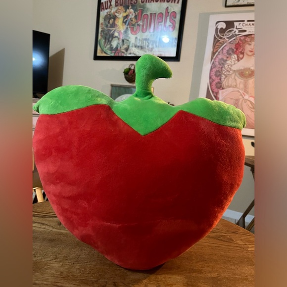 Scentco Smillows STRAWBERRY Scented Plush Throw Pillow - KAWAII - Picture 3 of 5